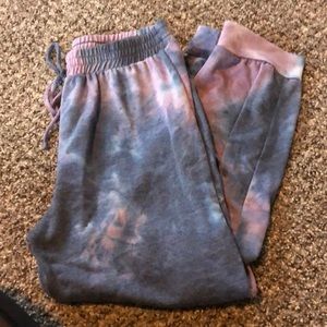 Girl’s tie-dye sweatpants